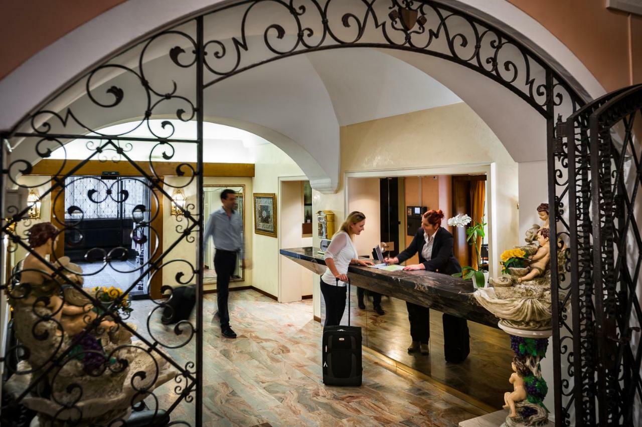 Residenze Dell'Angelo Otel Locarno Dış mekan fotoğraf